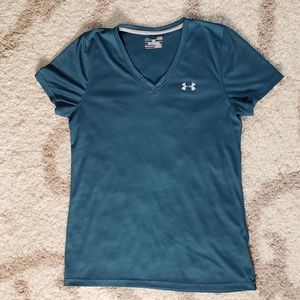 Blue UNDER ARMER Workout Tee. Women's Large. Loose fit.